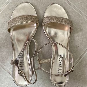 *SOLD* Gold/Silver Two Tone Low Heel